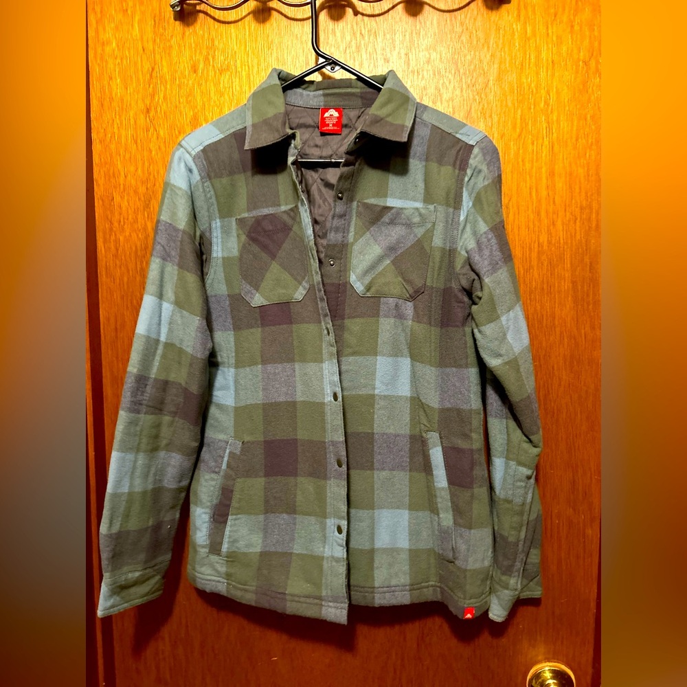 Eastern Mountain Sports quilted lined plaid flannel.